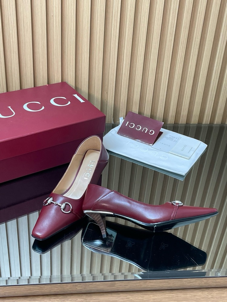 GUCCI HORSEBIT LEATHER POINTED TOE KITTEN HEEL PUMPS