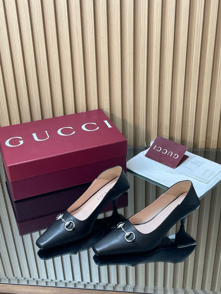 GUCCI HORSEBIT LEATHER POINTED TOE KITTEN HEEL PUMPS