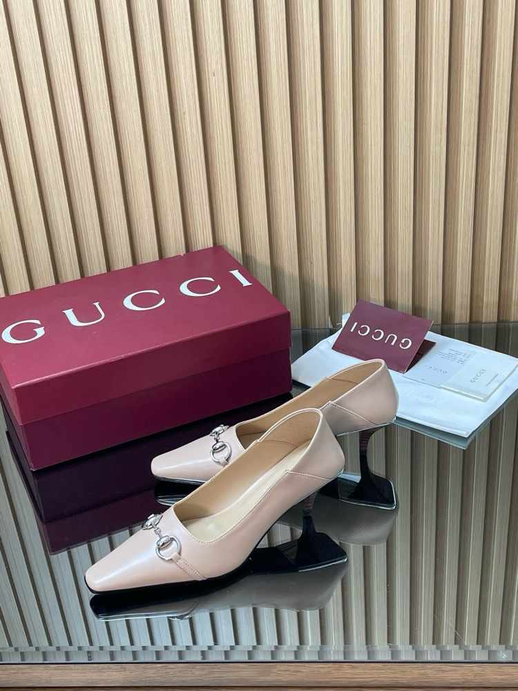 GUCCI HORSEBIT LEATHER POINTED TOE KITTEN HEEL PUMPS