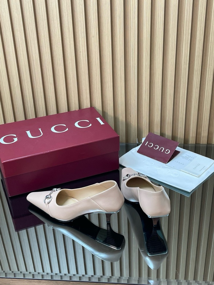 GUCCI HORSEBIT LEATHER POINTED TOE KITTEN HEEL PUMPS