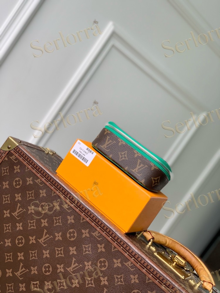 LOUIS VUITTON ETUI À LUNETTES GM GLASSES CASE