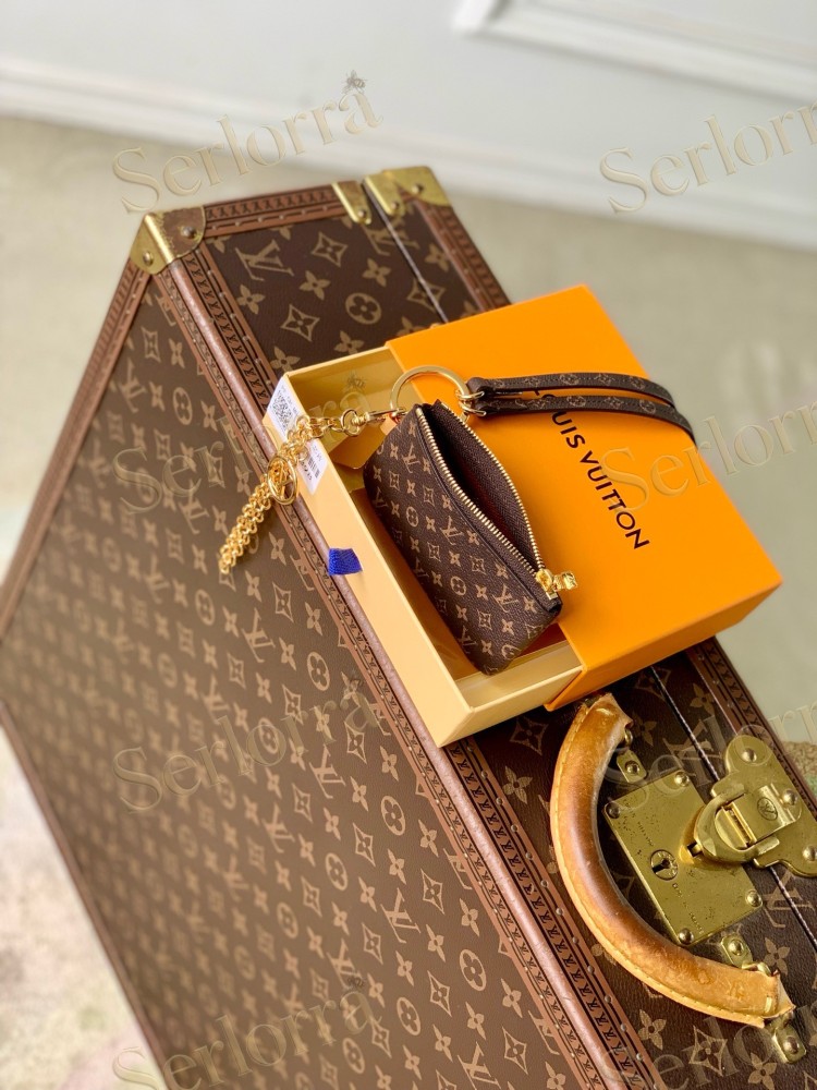LOUIS VUITTON MONOGRAM CANVAS WALLET ON CHAIN IVY