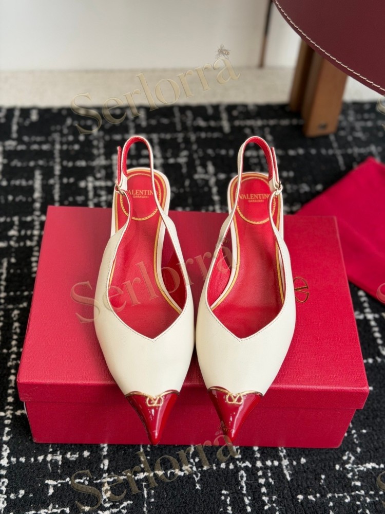 VALENTINO GARAVANI NUDE LEATHER RED LINING METAL LOGO POINTED-TOE KITTEN HEEL SLINGBACK PUMPS