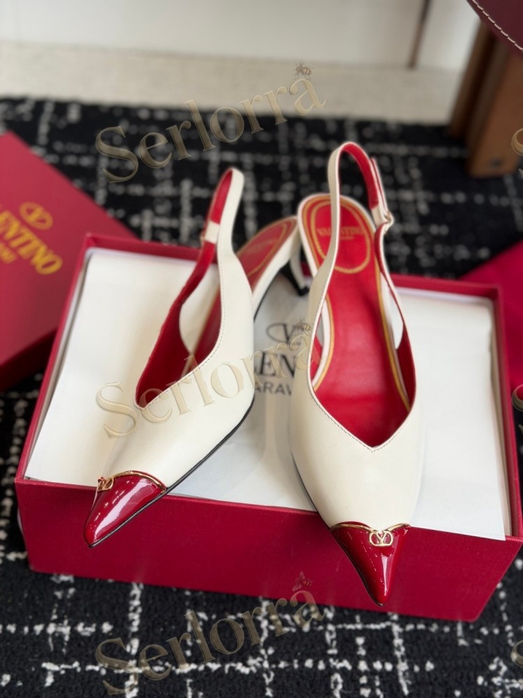 VALENTINO GARAVANI NUDE LEATHER RED LINING METAL LOGO POINTED-TOE KITTEN HEEL SLINGBACK PUMPS