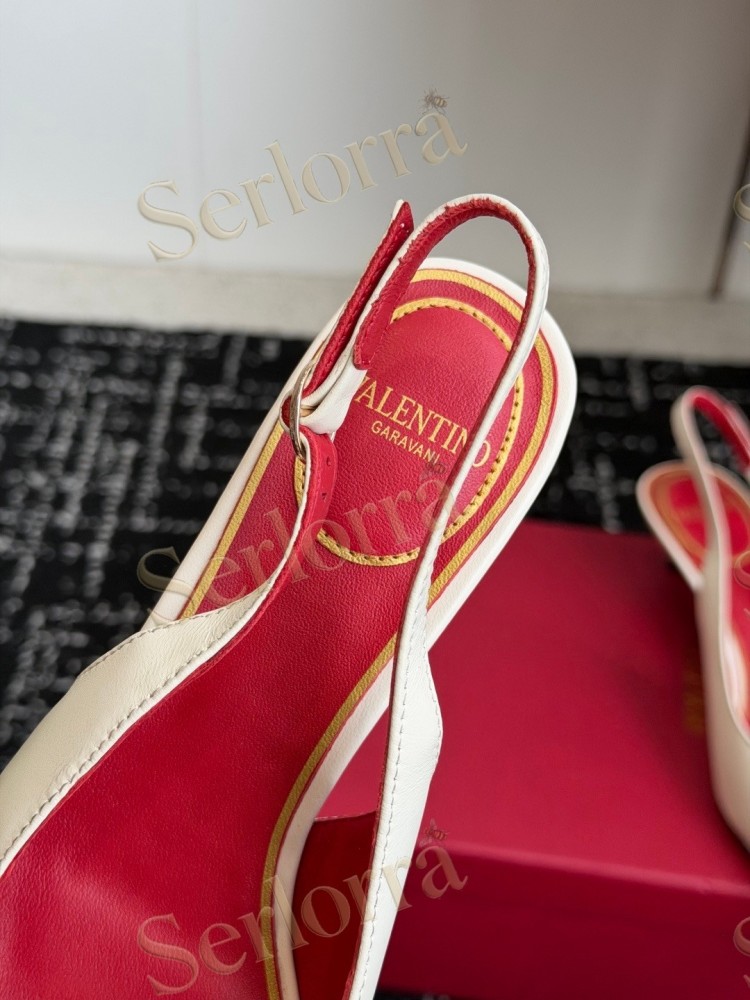 VALENTINO GARAVANI NUDE LEATHER RED LINING METAL LOGO POINTED-TOE KITTEN HEEL SLINGBACK PUMPS