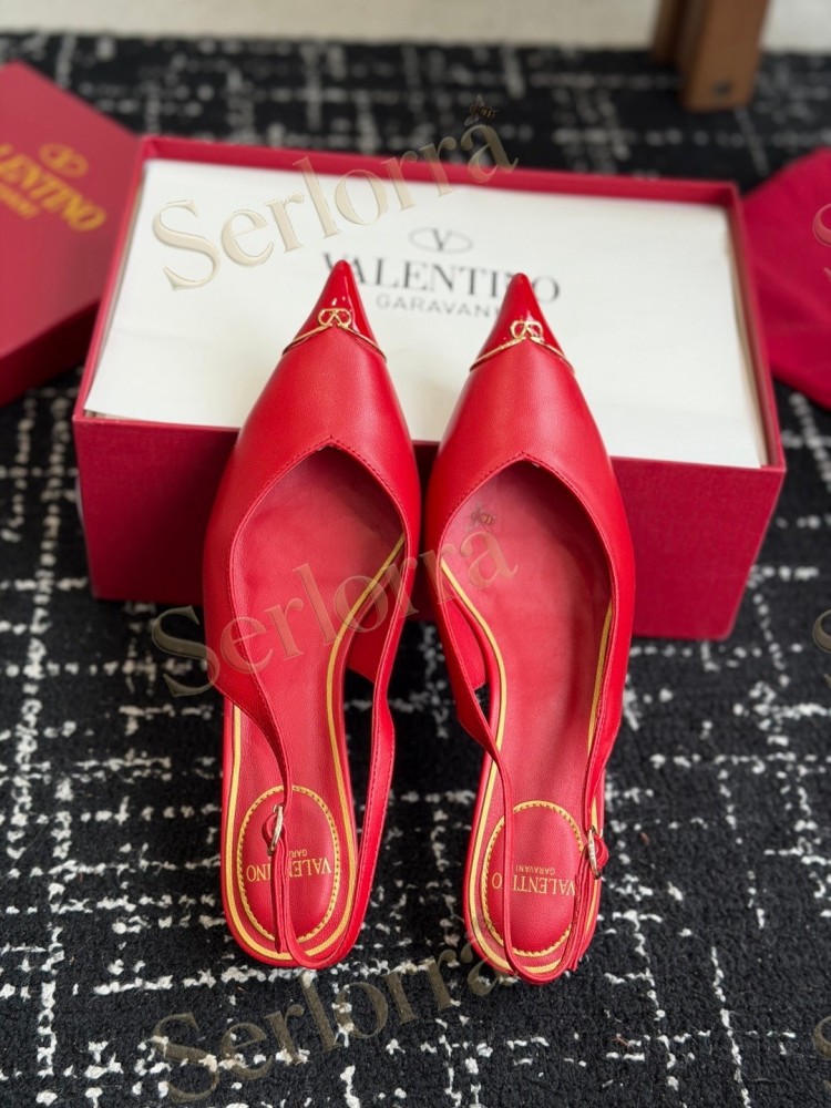 VALENTINO GARAVANI NUDE LEATHER RED LINING METAL LOGO POINTED-TOE KITTEN HEEL SLINGBACK PUMPS