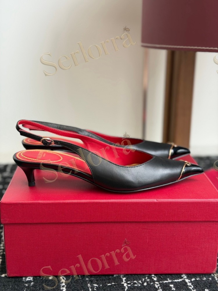 VALENTINO GARAVANI NUDE LEATHER RED LINING METAL LOGO POINTED-TOE KITTEN HEEL SLINGBACK PUMPS