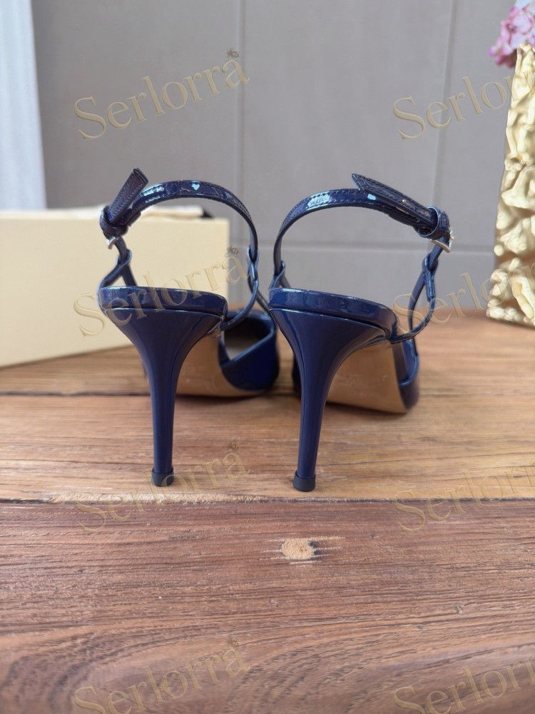 VALENTINO GARAVANI VLOGO SIGNATURE PATENT‑LEATHER SLINGBACK PUMPS