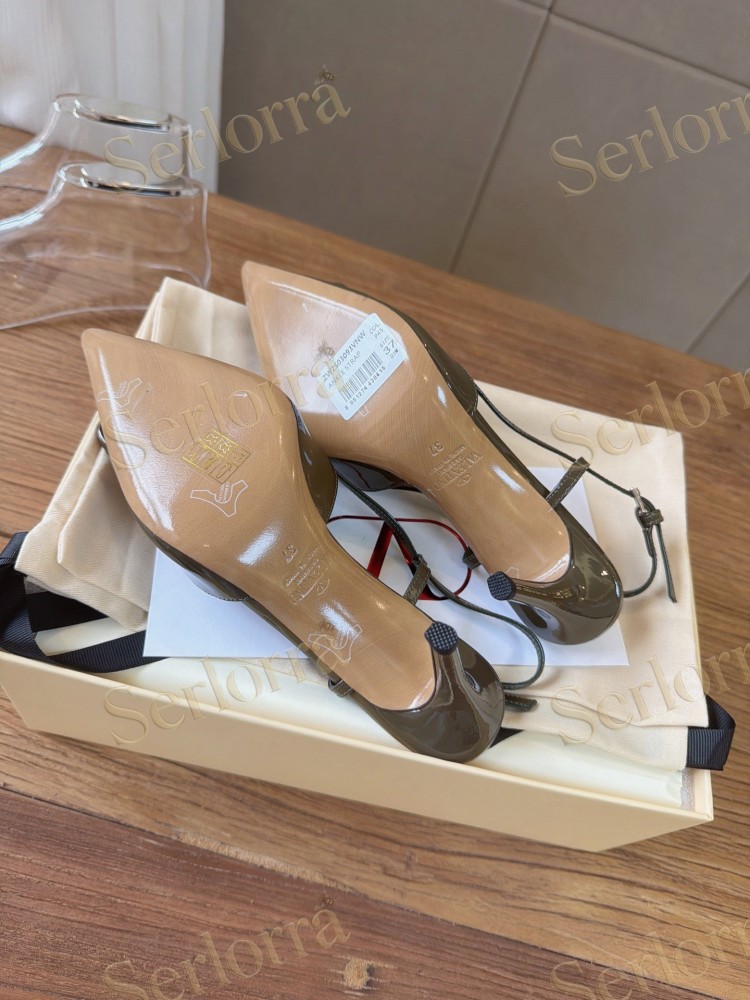 VALENTINO GARAVANI VLOGO SIGNATURE PATENT‑LEATHER SLINGBACK PUMPS