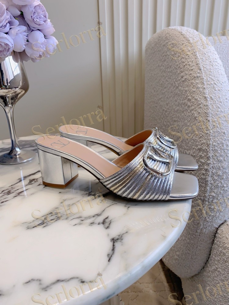 VALENTINO  PLEATED METALLIC LEATHER V‑LOGO BLOCK‑HEEL MULE SLIDES