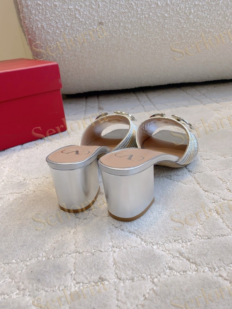 VALENTINO  PLEATED METALLIC LEATHER V‑LOGO BLOCK‑HEEL MULE SLIDES