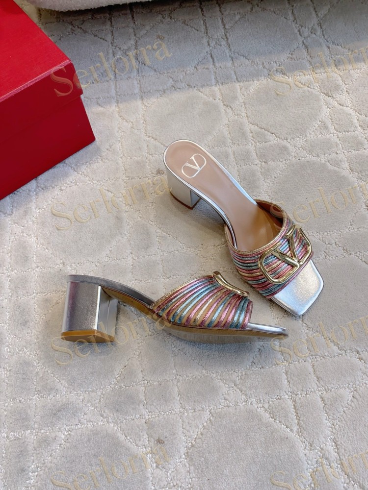 VALENTINO  PLEATED METALLIC LEATHER V‑LOGO BLOCK‑HEEL MULE SLIDES