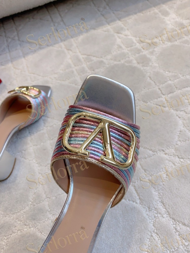 VALENTINO  PLEATED METALLIC LEATHER V‑LOGO BLOCK‑HEEL MULE SLIDES