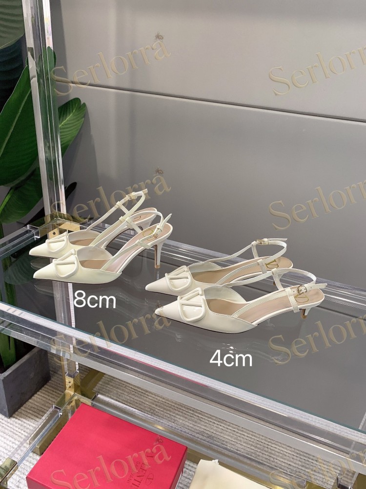 VALENTINO GARAVANI VLOGO SIGNATURE IVORY PATENT LEATHER SLINGBACK KITTEN‑HEEL PUMPS