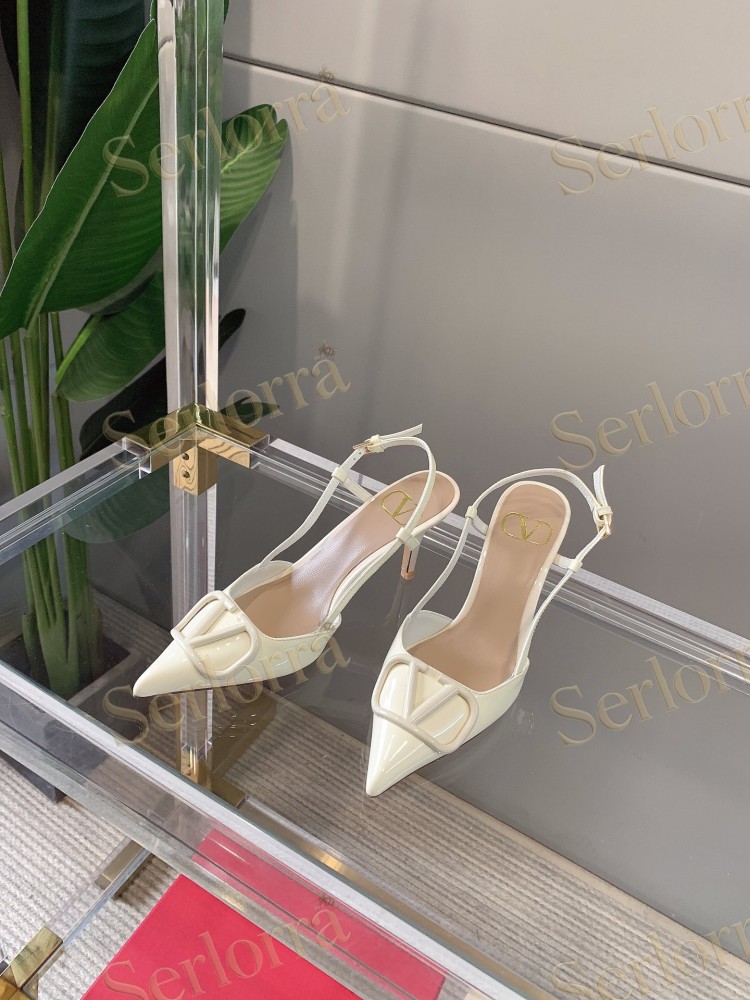 VALENTINO GARAVANI VLOGO SIGNATURE IVORY PATENT LEATHER SLINGBACK KITTEN‑HEEL PUMPS
