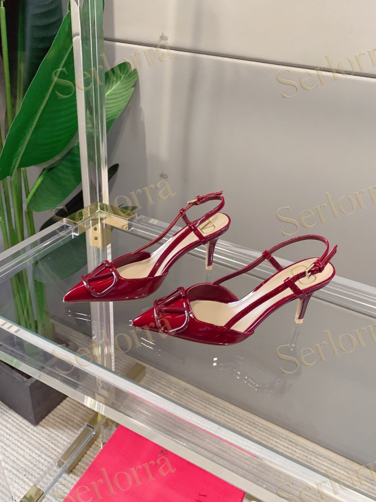 VALENTINO GARAVANI VLOGO SIGNATURE IVORY PATENT LEATHER SLINGBACK KITTEN‑HEEL PUMPS