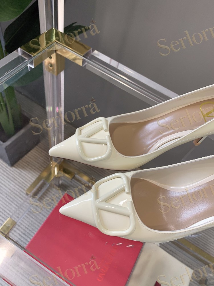 VALENTINO GARAVANI VLOGO SIGNATURE PATENT LEATHER POINTED‑TOE PUMPS