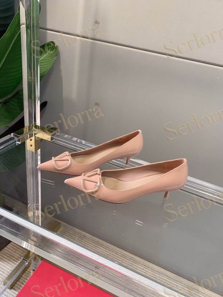 VALENTINO GARAVANI VLOGO SIGNATURE PATENT LEATHER POINTED‑TOE PUMPS