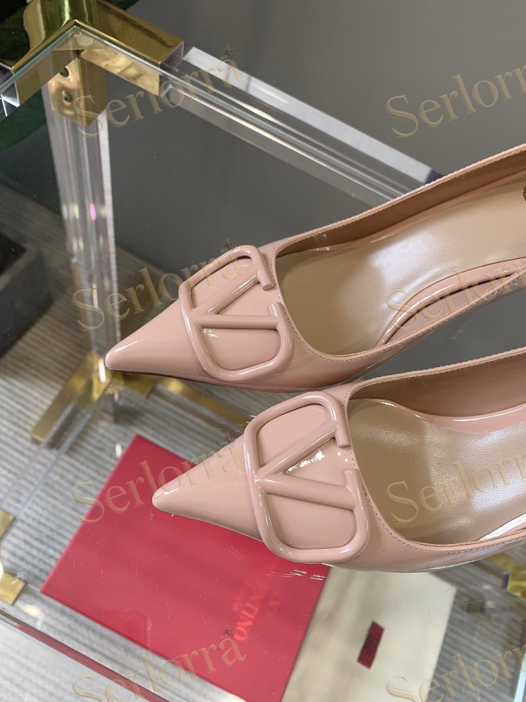 VALENTINO GARAVANI VLOGO SIGNATURE PATENT LEATHER POINTED‑TOE PUMPS