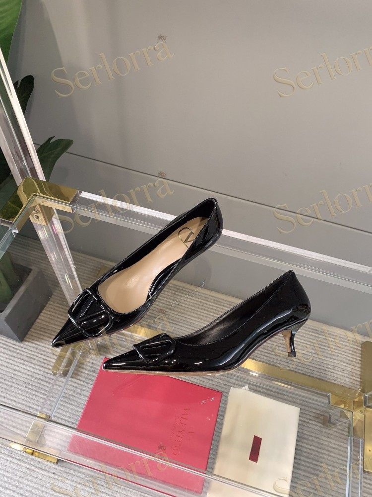 VALENTINO GARAVANI VLOGO SIGNATURE PATENT LEATHER POINTED‑TOE PUMPS