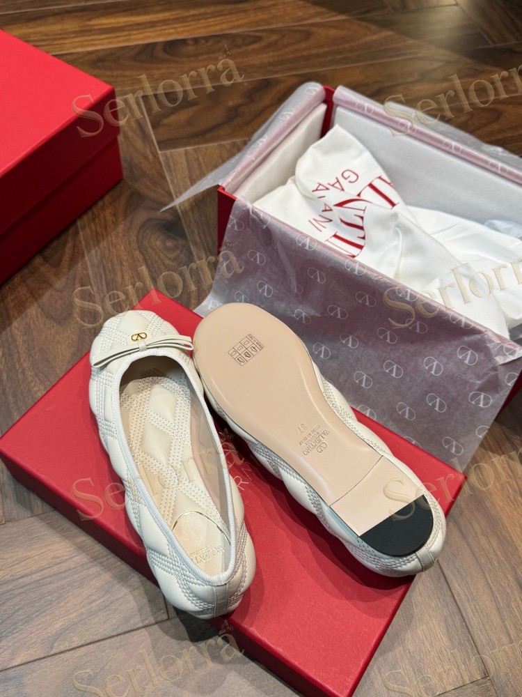 VALENTINO QUILTIE 67 LAMBSKIN BALLERINA FLATS