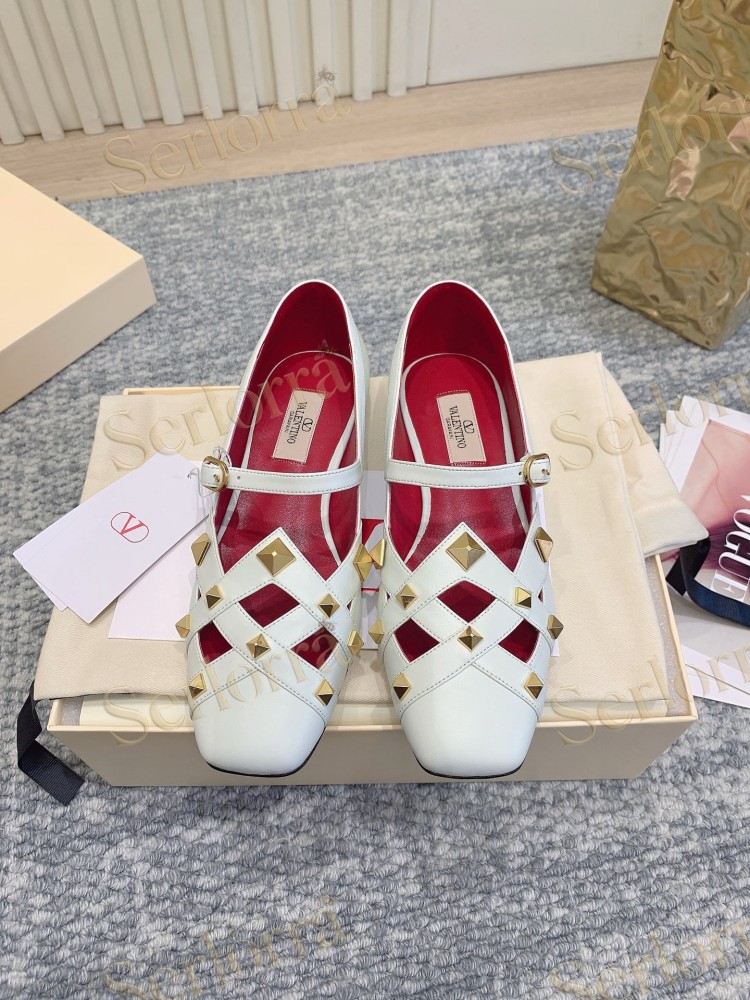 VALENTINO GARAVANI LEATHER ROMAN STUD CUT‑OUT MARY JANE FLATS