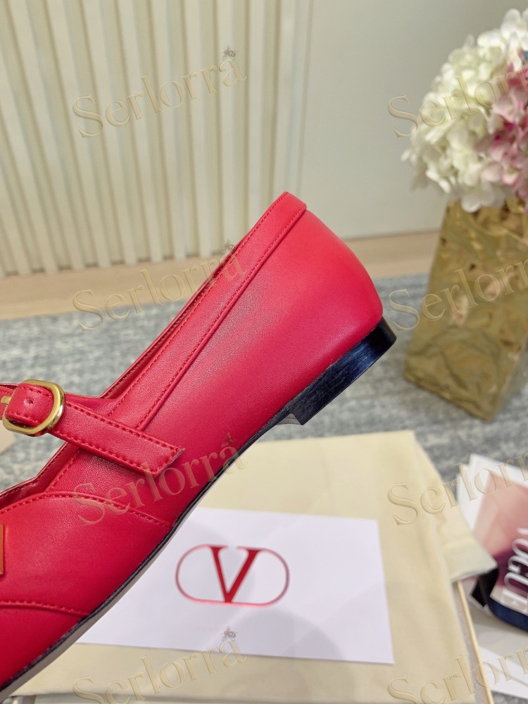 VALENTINO GARAVANI LEATHER ROMAN STUD CUT‑OUT MARY JANE FLATS