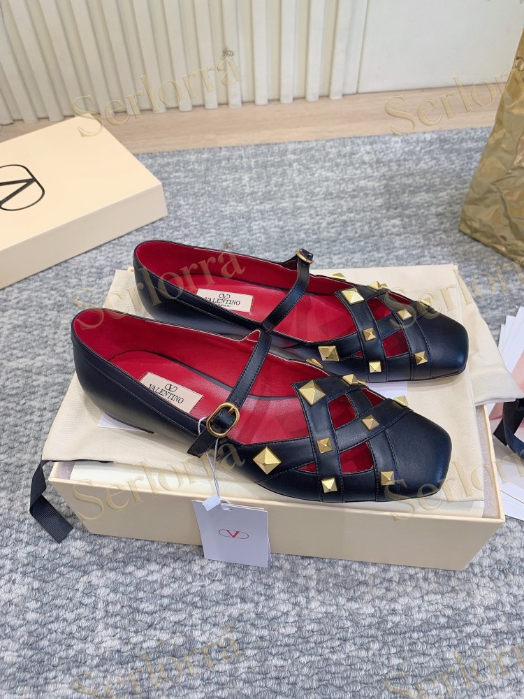 VALENTINO GARAVANI LEATHER ROMAN STUD CUT‑OUT MARY JANE FLATS