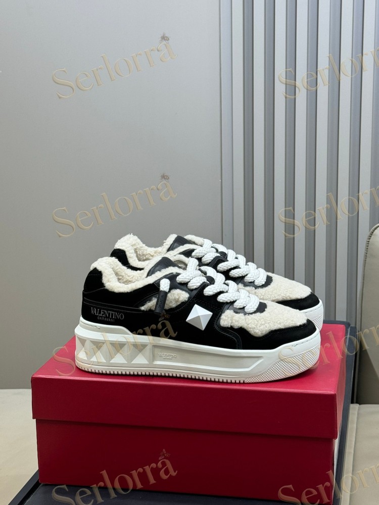 VALENTINO GARAVANI ONE STUD XL LEATHER AND SHEARLING PLATFORM SNEAKERS