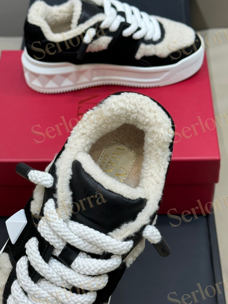 VALENTINO GARAVANI ONE STUD XL LEATHER AND SHEARLING PLATFORM SNEAKERS