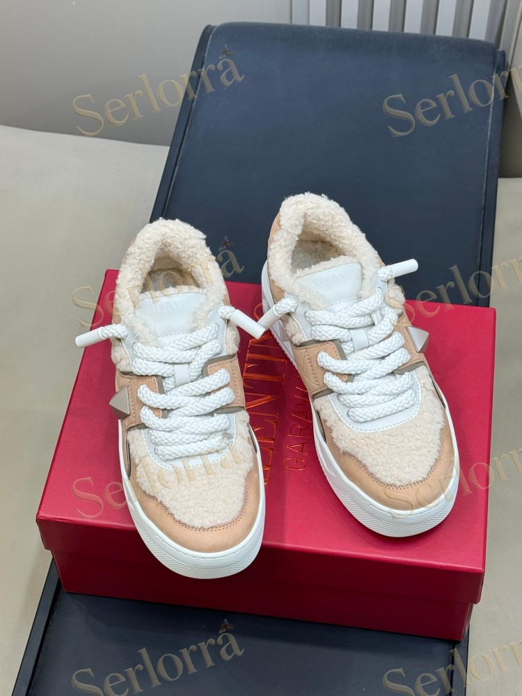 VALENTINO GARAVANI ONE STUD XL LEATHER AND SHEARLING PLATFORM SNEAKERS