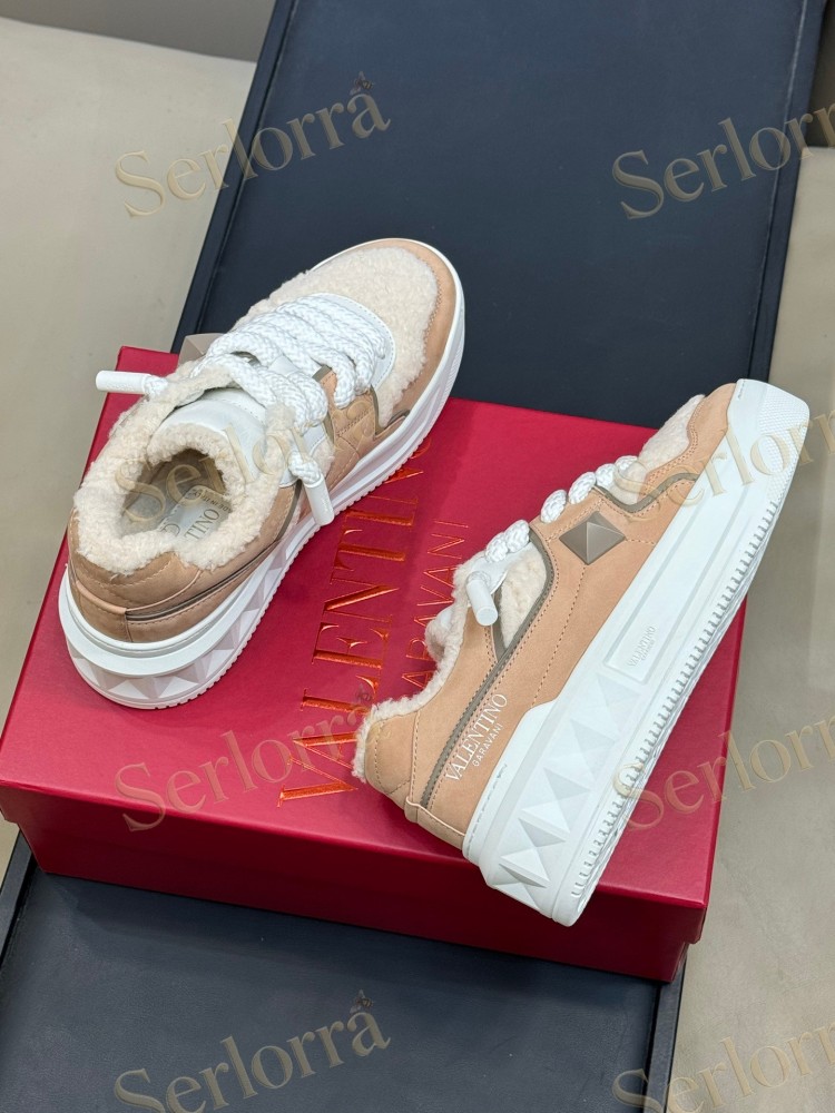 VALENTINO GARAVANI ONE STUD XL LEATHER AND SHEARLING PLATFORM SNEAKERS