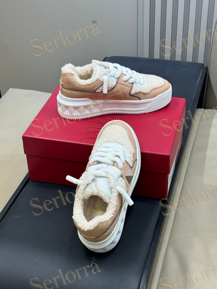 VALENTINO GARAVANI ONE STUD XL LEATHER AND SHEARLING PLATFORM SNEAKERS