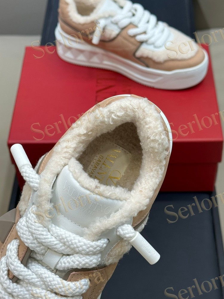 VALENTINO GARAVANI ONE STUD XL LEATHER AND SHEARLING PLATFORM SNEAKERS