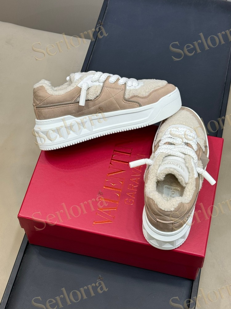 VALENTINO GARAVANI ONE STUD XL LEATHER AND SHEARLING PLATFORM SNEAKERS