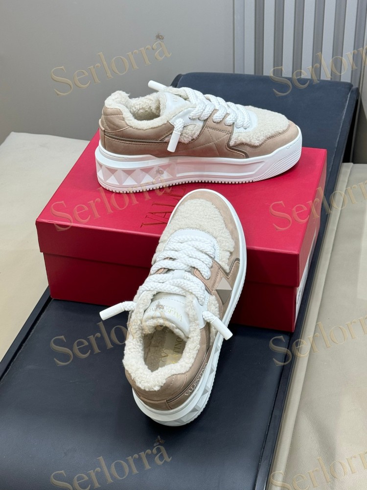 VALENTINO GARAVANI ONE STUD XL LEATHER AND SHEARLING PLATFORM SNEAKERS