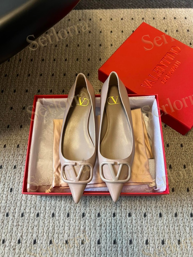 VALENTINO GARAVANI VLOGO POINT-TOE FLATS