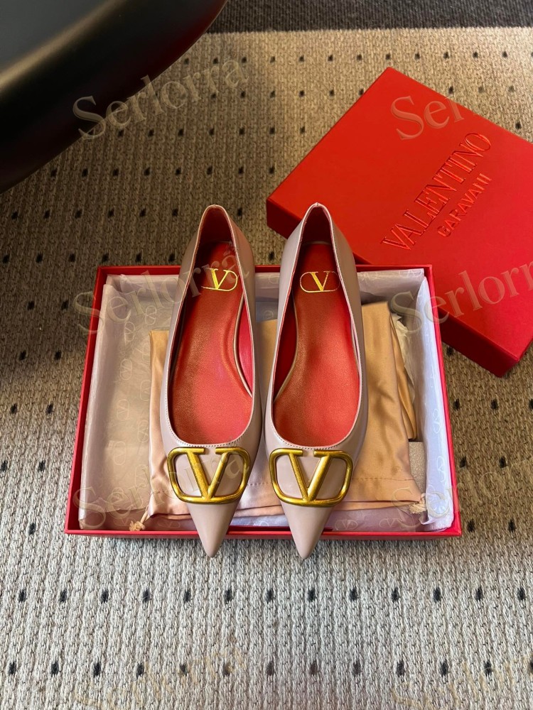 VALENTINO GARAVANI VLOGO POINT-TOE FLATS