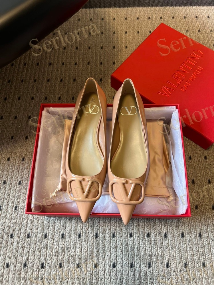 VALENTINO GARAVANI VLOGO POINT-TOE FLATS