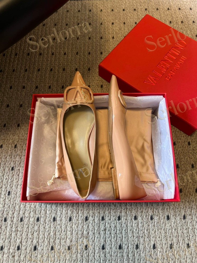 VALENTINO GARAVANI VLOGO POINT-TOE FLATS