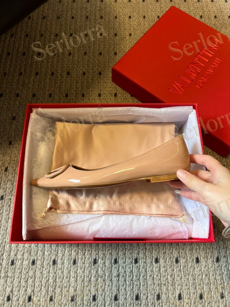 VALENTINO GARAVANI VLOGO POINT-TOE FLATS