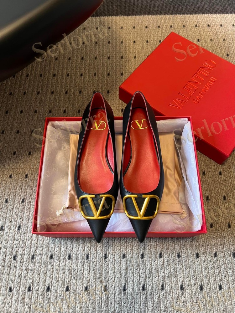 VALENTINO GARAVANI VLOGO POINT-TOE FLATS