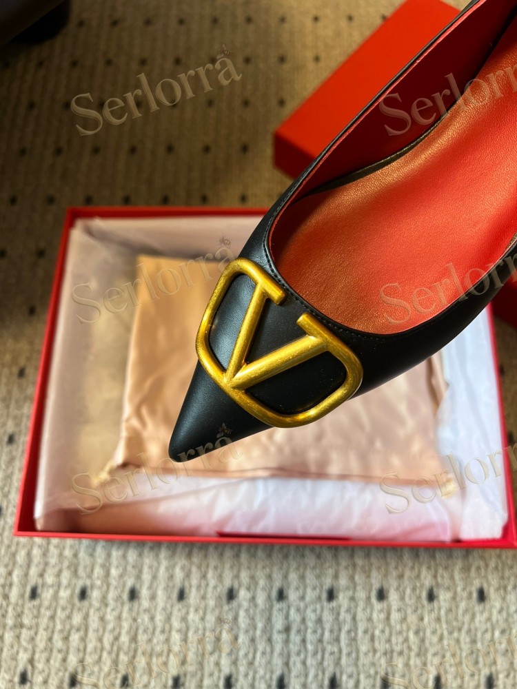 VALENTINO GARAVANI VLOGO POINT-TOE FLATS