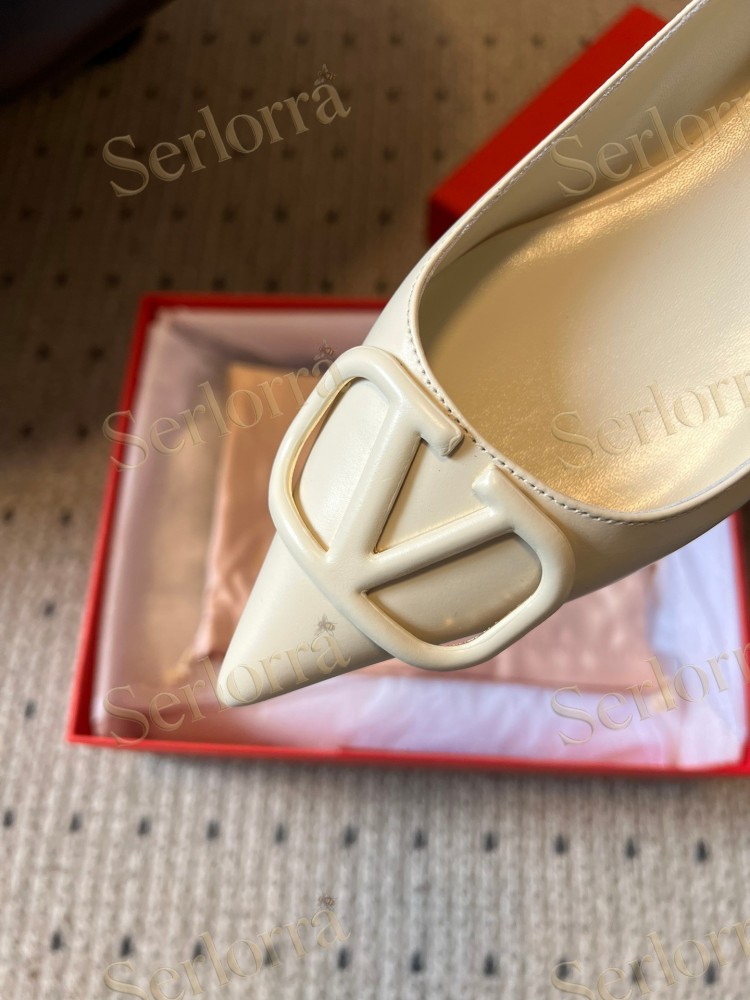 VALENTINO GARAVANI VLOGO POINT-TOE FLATS
