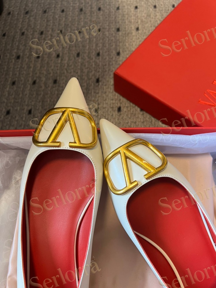 VALENTINO GARAVANI VLOGO POINT-TOE FLATS