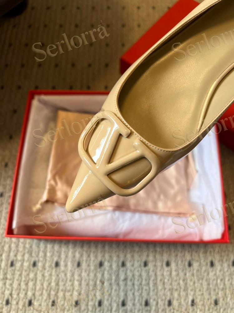VALENTINO GARAVANI VLOGO POINT-TOE FLATS