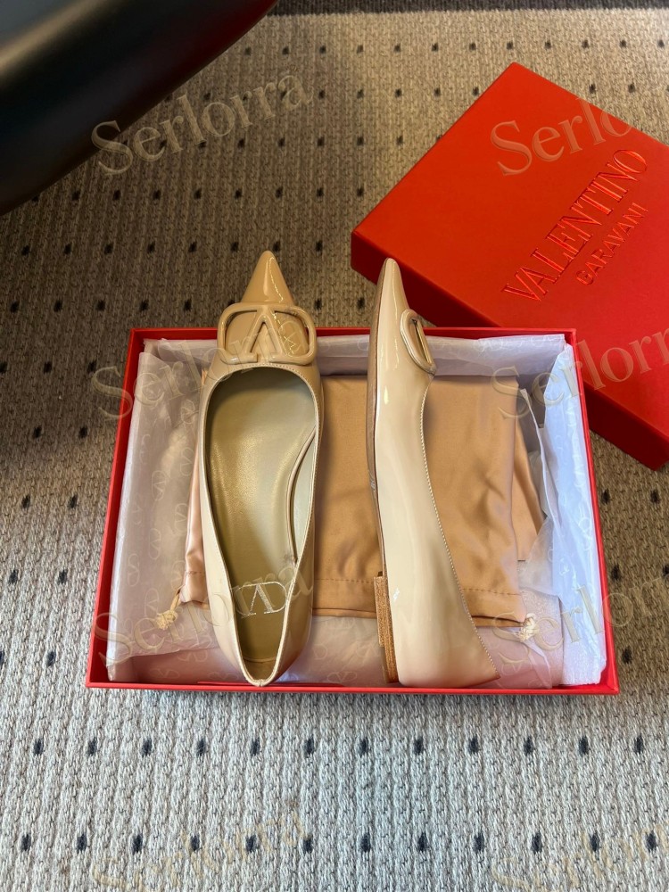 VALENTINO GARAVANI VLOGO POINT-TOE FLATS