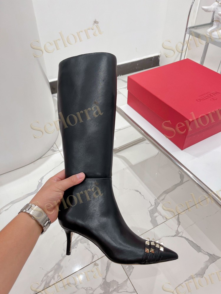 VALENTINO GARAVANI ROCKSTUD POINTED-TOE ANKLE BOOTS