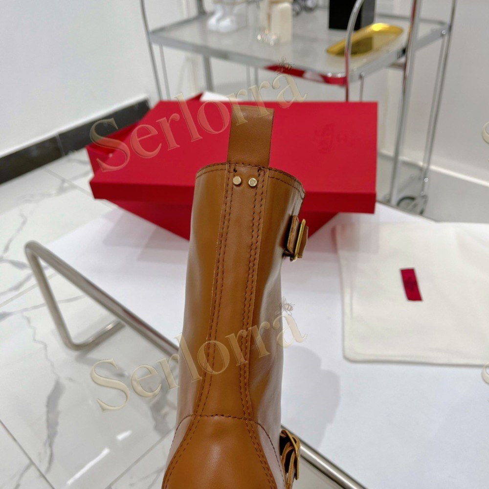 VALENTINO GARAVANI ROCKSTUD POINTED-TOE ANKLE BOOTS