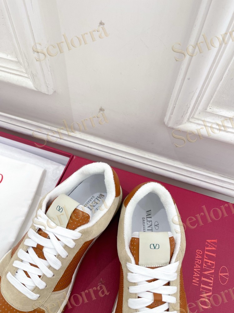 VALENTINO GARAVANI SPARRY LOW-TOP SNEAKERS